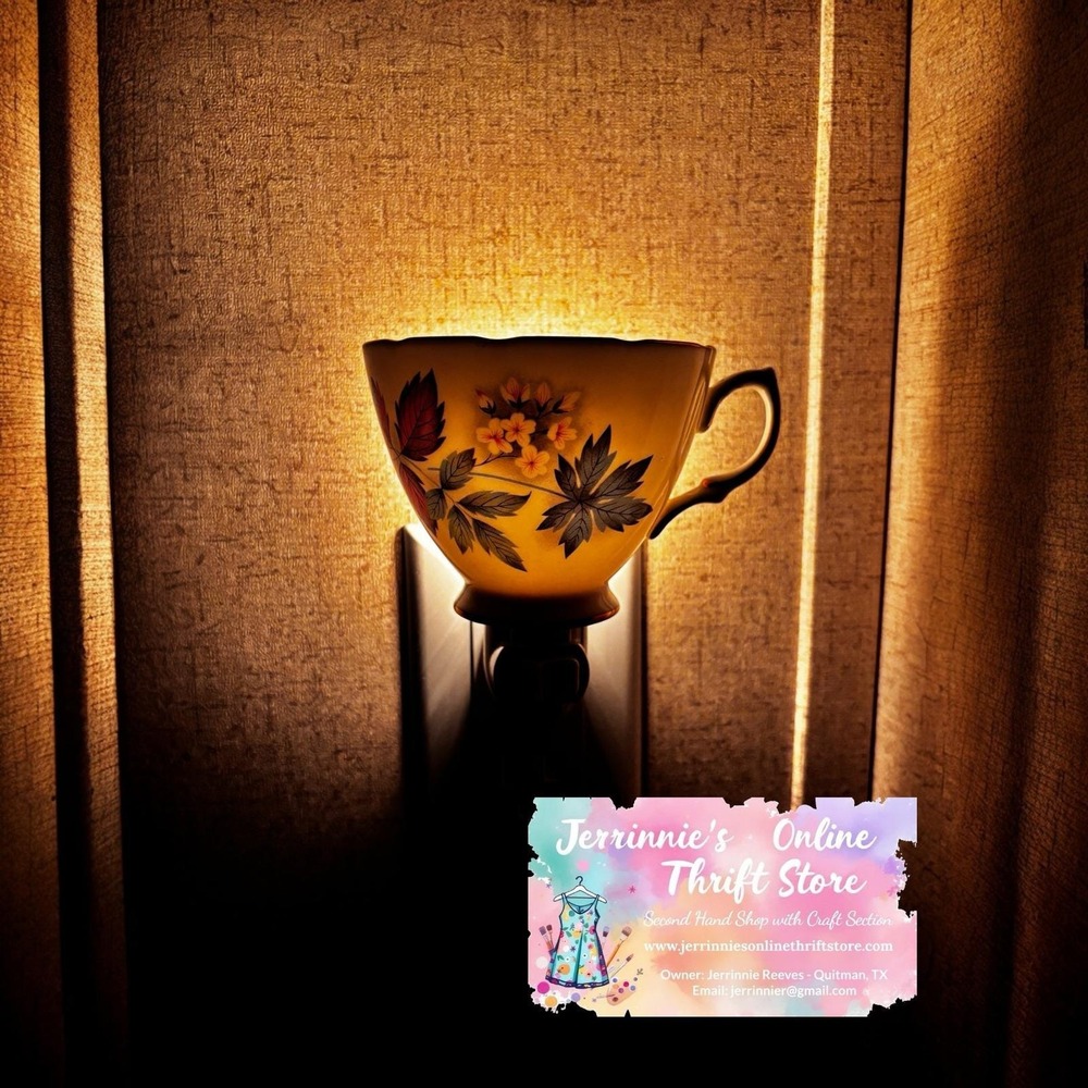 Vintage Fine China Botanical Teacup Night Light – Plug-In‎